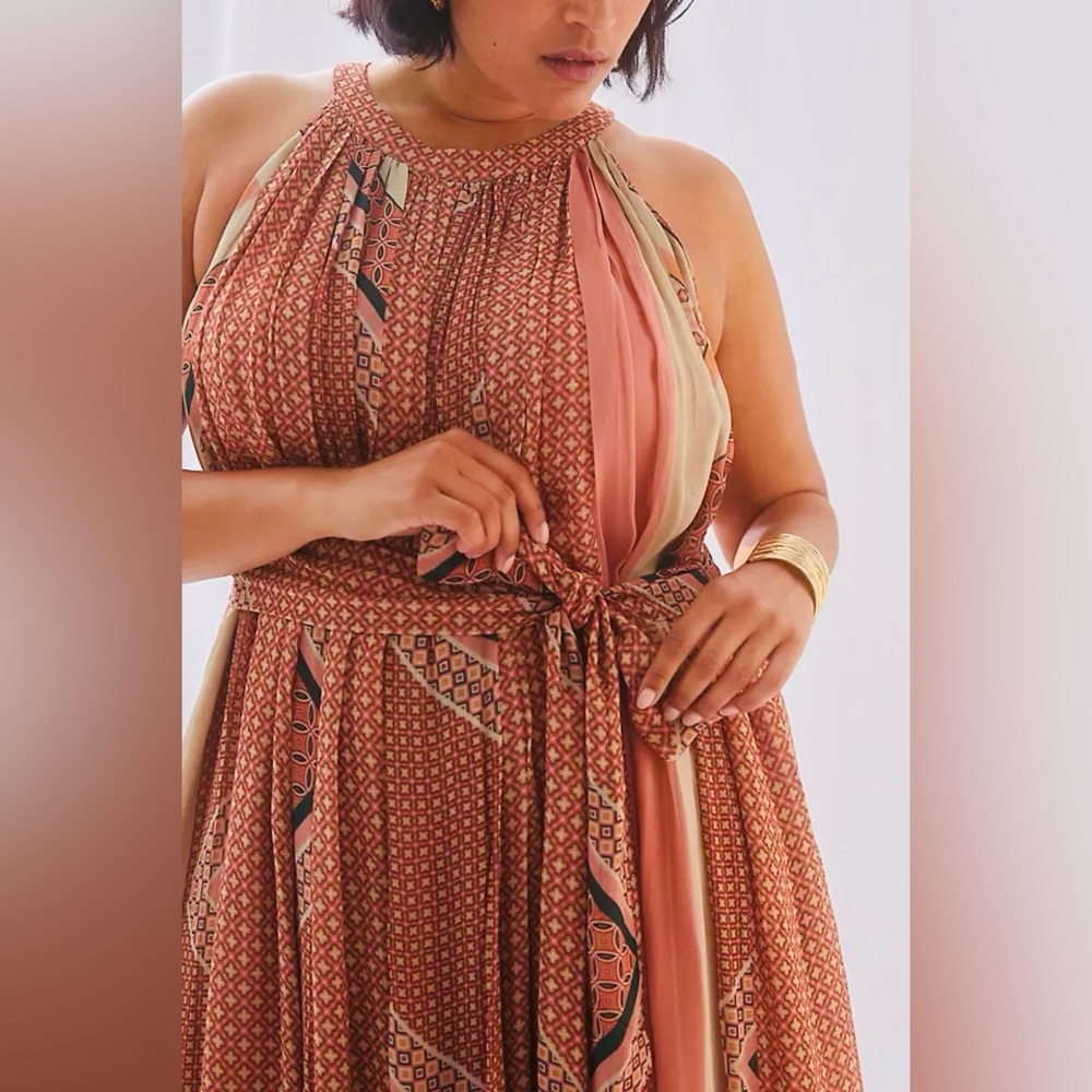 ✨ Anthropologie Nikita Mhaisalkar Abstract Halter Maxi Dress AS SEEN ON TV ✨ - Picture 4 of 9